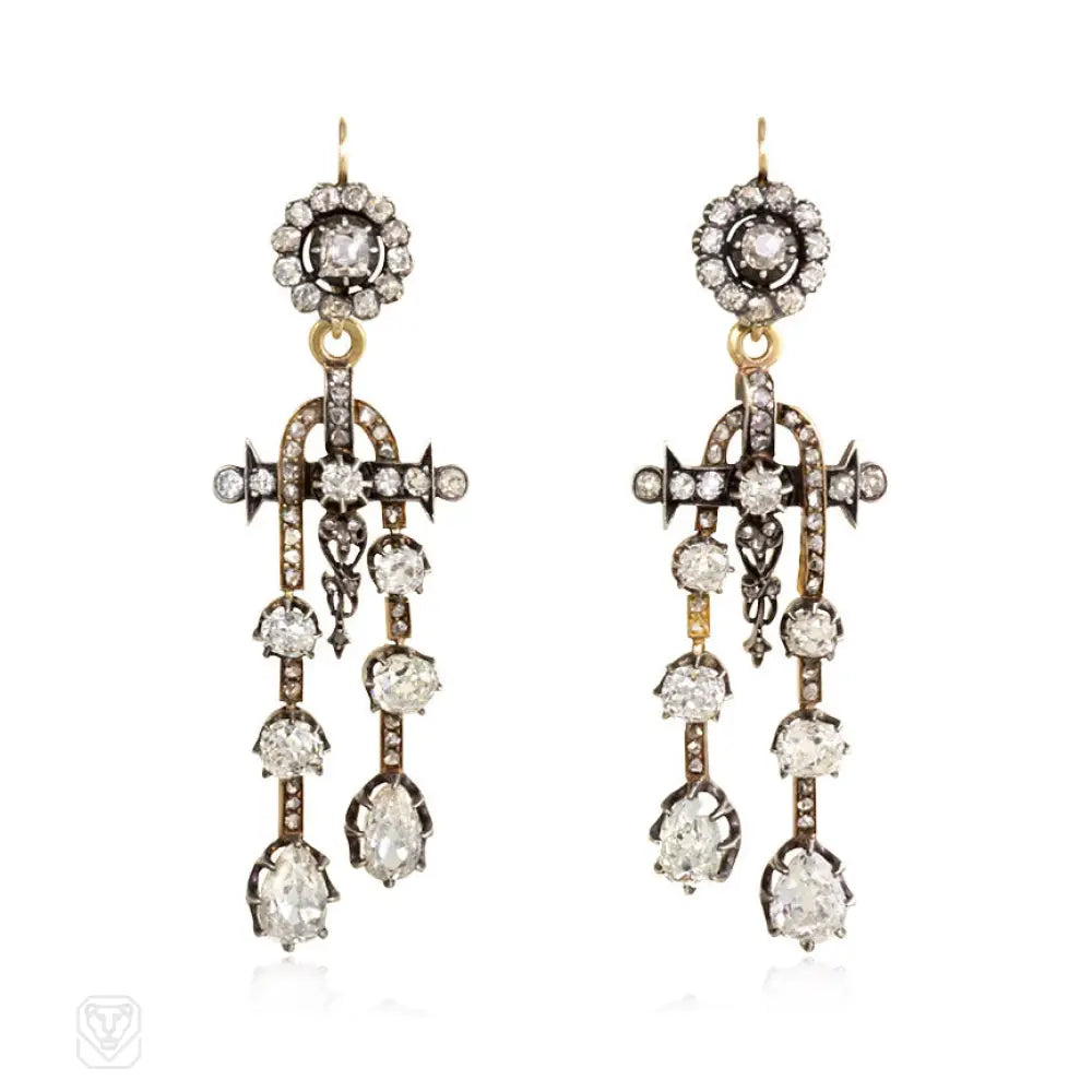 Women’s geometric stud earrings-Antique négligée-style diamond earrings