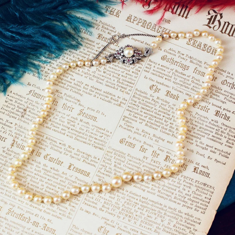 Vintage-inspired necklaces for women-Sensational Quality Vintage Cultured Pearl Necklace