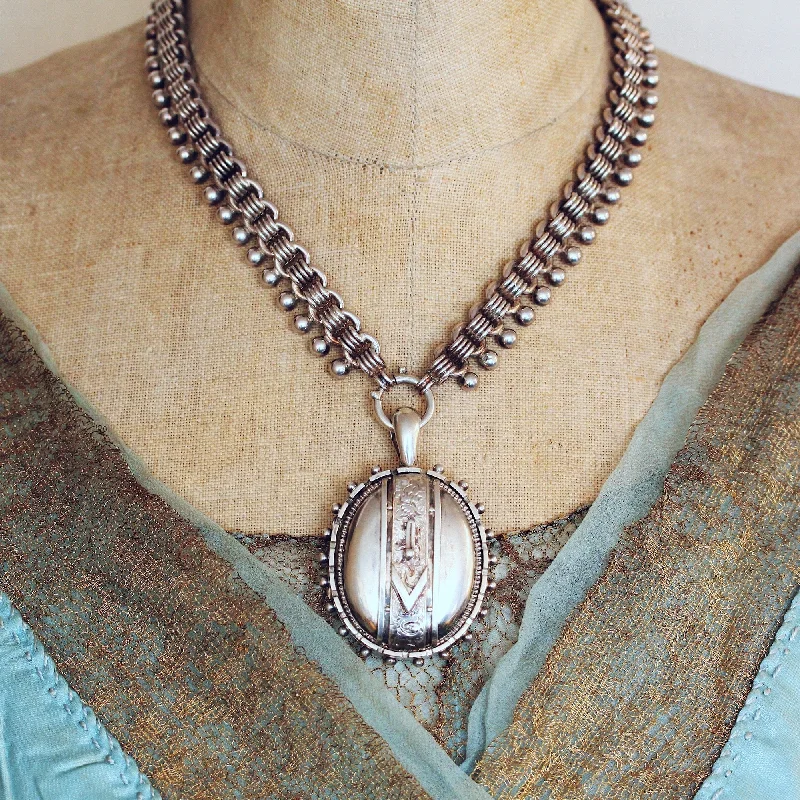 Fashionable necklaces for women-Quite Fabulous Antique Victorian Silver Locket and Collarette