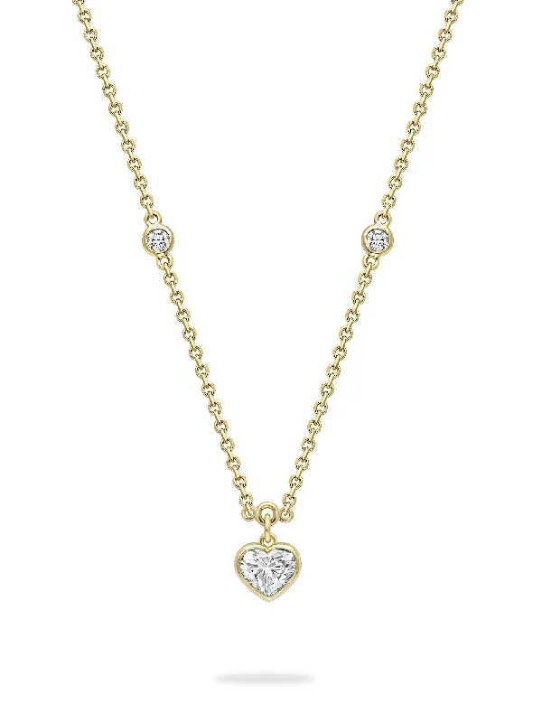 Necklace and earring sets for women-Classic Heart Yellow Gold Diamond Pendant