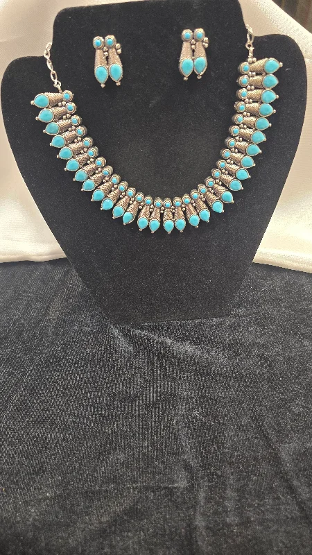 Women’s chunky necklaces-Elegant Light Blue Colored Choker Set