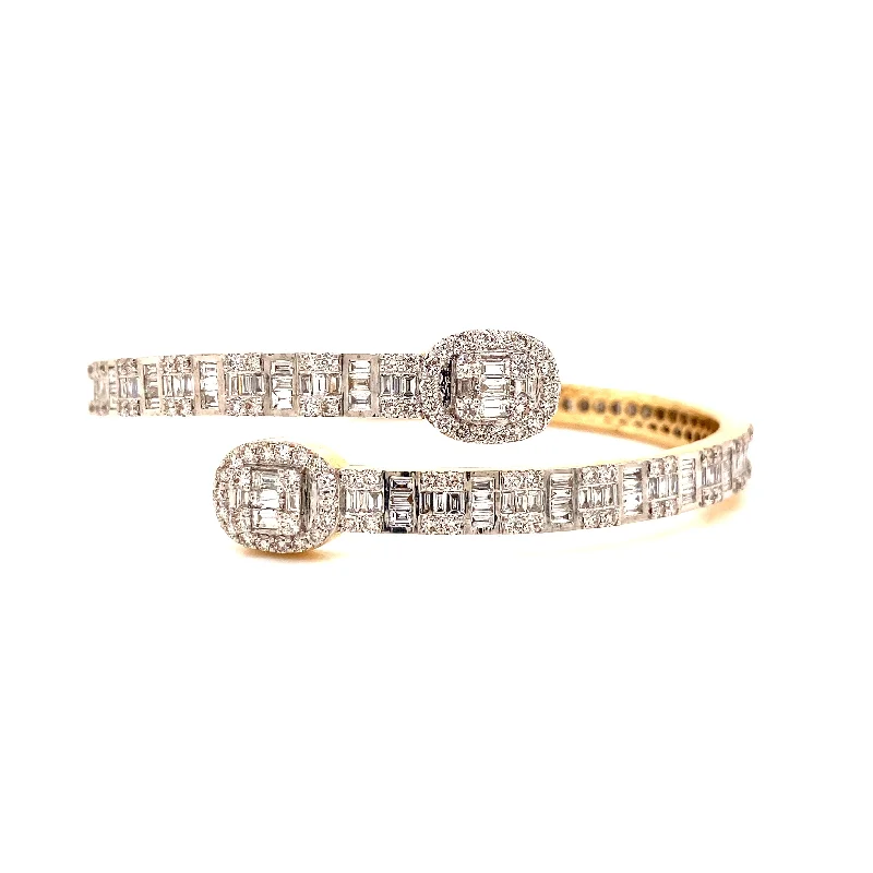 Women’s charm bracelets-Rounded Baguette Diamond Bangle