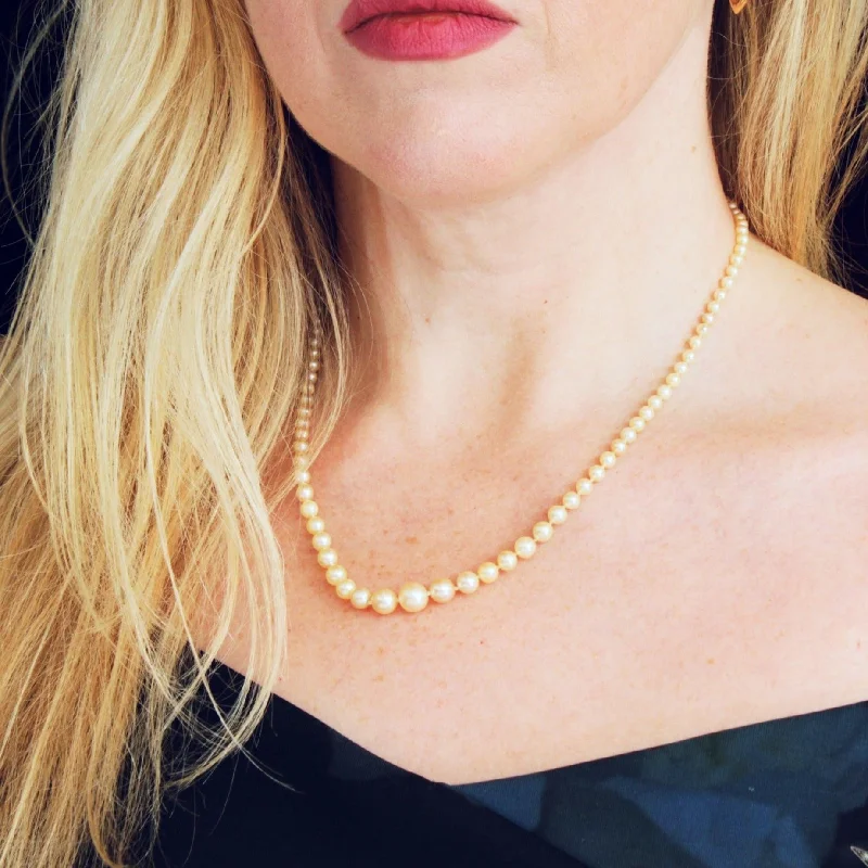 Women’s necklace chains-Natural Creamy Lustre Vintage Cultured Pearl Necklace