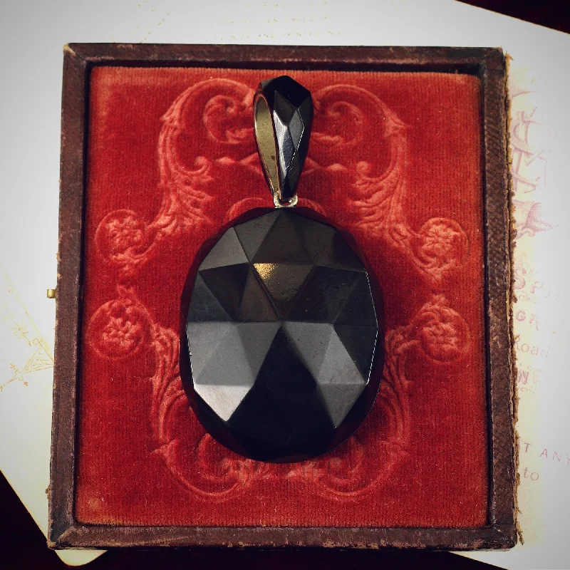 Trendy necklaces for women-An Impressive Victorian Whitby Jet Locket