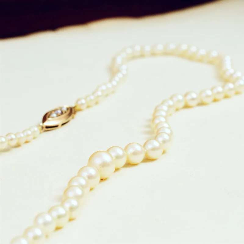 Fashion necklaces for women-Date 1963 Vintage Saltwater Pearl Necklace