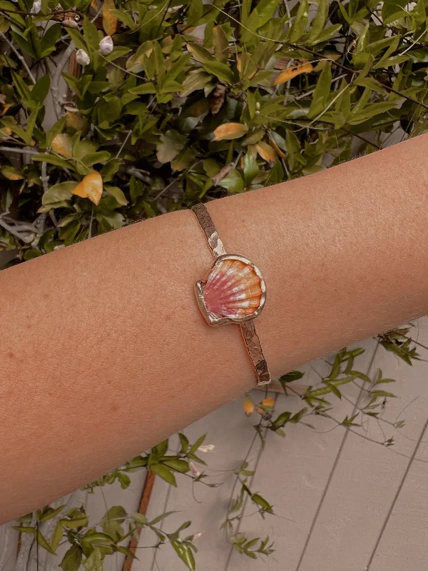 Elegant bangles for women-Hawaiian Sunrise Shell Bangle